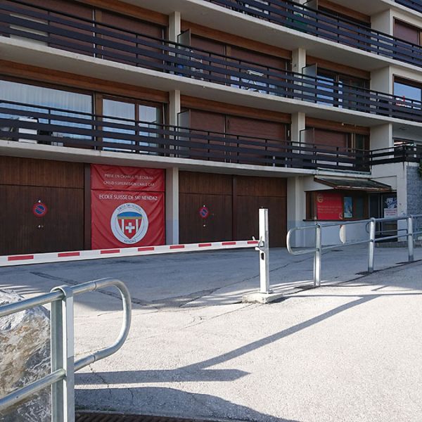 Vue aérienne des différents points de rassemblement de la station de ski de Nendaz en Valais