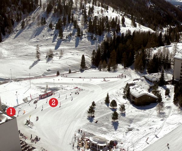 Vue aérienne des différents points de rassemblement de la station de ski de Nendaz en Valais